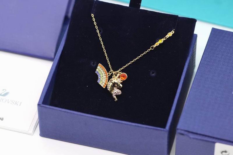 Swarovski Necklace 01lyr45